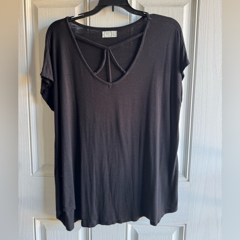 Maurices Black Short Sleeve Tee